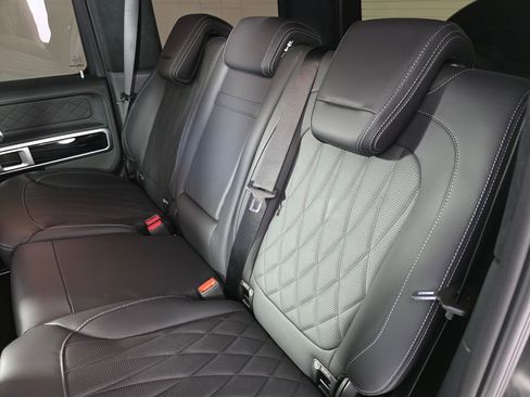 Used 2025 Mercedes-Benz G 63 AMG 4MATIC image 16