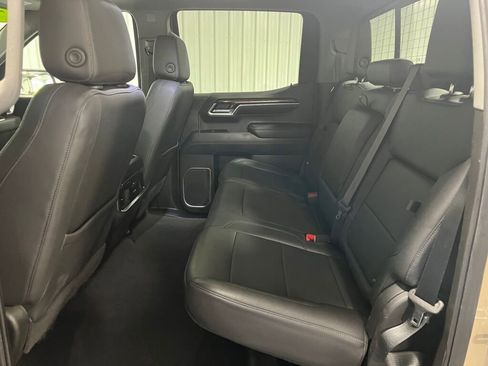 Used 2022 GMC Sierra 1500 Elevation w/ Elevation Premium Package image 6