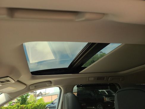 New 2026 Nissan Pathfinder Platinum w/ Accent Package FWD image 16