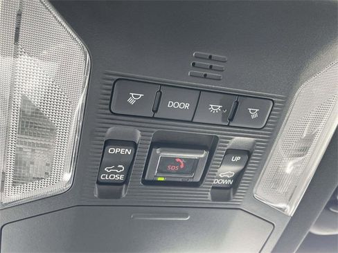 Used 2022 Toyota RAV4 XSE image 34