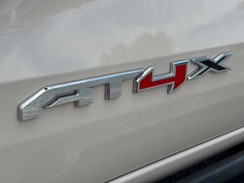 Used 2026 GMC Canyon AT4X w/ AT4X AEV Edition AWD/4WD image 10
