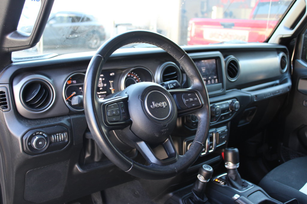 Used 2022 Jeep Wrangler Sport AWD/4WD image 25