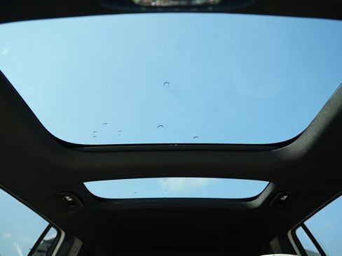 Certified 2026 Mercedes-Benz GLB 250 4MATIC image 33