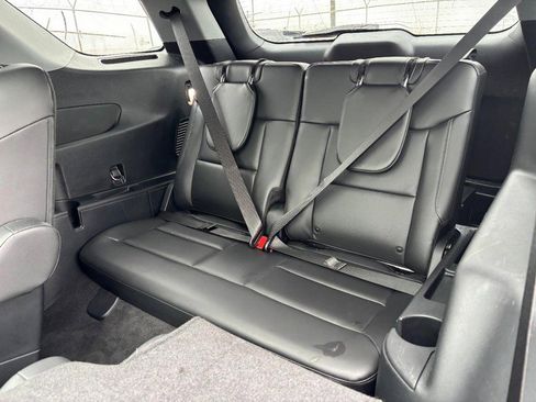 Used 2023 Ford Explorer XLT w/ Equipment Group 202A image 12