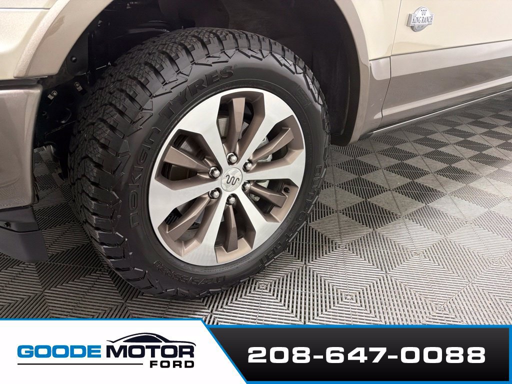 Used 2018 Ford F150 King Ranch w/ Equipment Group 601A Luxury AWD/4WD image 27