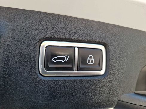 Used 2021 Kia Sorento SX image 28