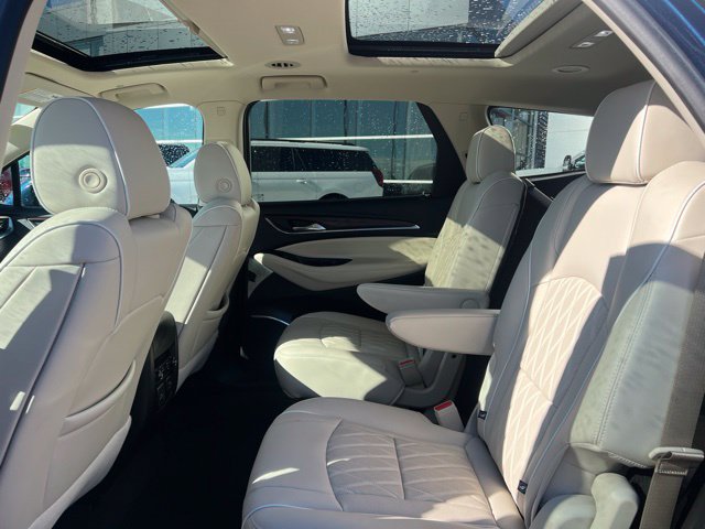 Used 2024 Buick Enclave Avenir w/ Avenir Technology Package AWD/4WD image 19