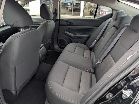 Used 2025 Nissan Altima 2.5 SV FWD image 25
