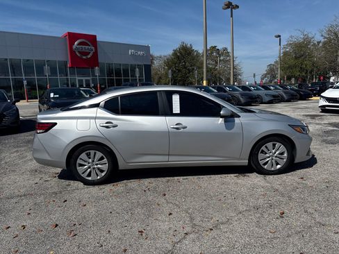 Certified 2023 Nissan Sentra S image 4