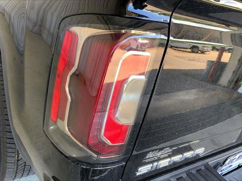 Used 2018 GMC Sierra 1500 SLT w/ Enhanced Driver Alert Package RWD image 13