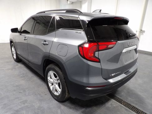 Used 2020 GMC Terrain SLE w/ Driver Convenience Package image 7