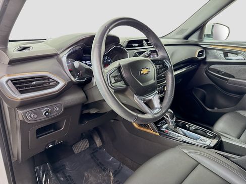 Used 2023 Chevrolet TrailBlazer ACTIV FWD image 11