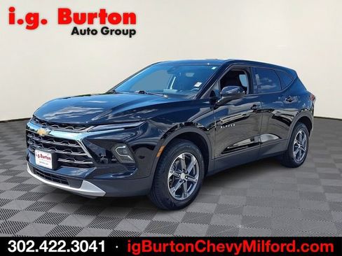 Used 2023 Chevrolet Blazer LT AWD/4WD image 3