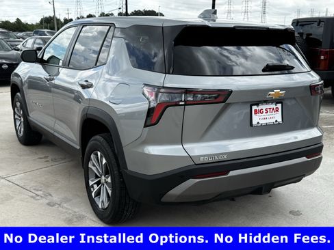 Used 2026 Chevrolet Equinox LT FWD image 9