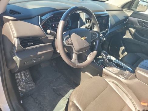 Used 2021 Chevrolet Traverse Premier w/ Redline Edition AWD/4WD image 12