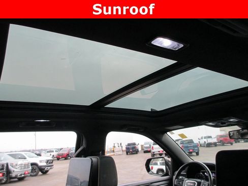 Certified 2021 GMC Yukon XL SLT w/ SLT Premium Package image 15