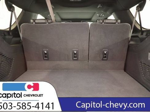 Used 2025 Chevrolet Suburban RST w/ Comfort Package AWD/4WD image 28