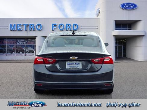 Used 2017 Chevrolet Malibu LS FWD image 4