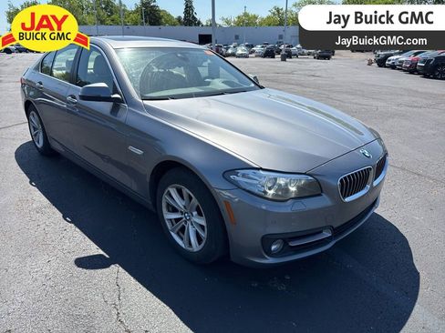 Used 2015 BMW 528i xDrive Sedan AWD/4WD image 1