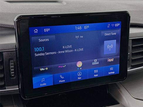 Used 2022 Ford Explorer XLT w/ Equipment Group 202A AWD/4WD image 7