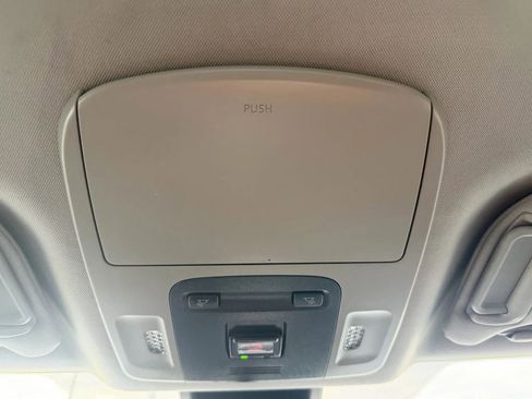 Used 2020 Toyota Camry LE image 20