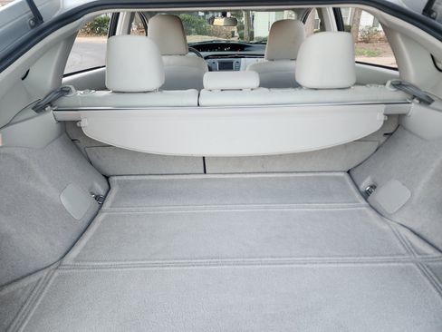 Used 2012 Toyota Prius Two image 11