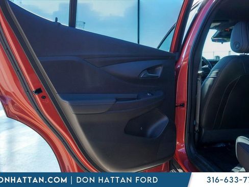 Used 2024 Buick Envista Sport Touring w/ Convenience I Package FWD image 19