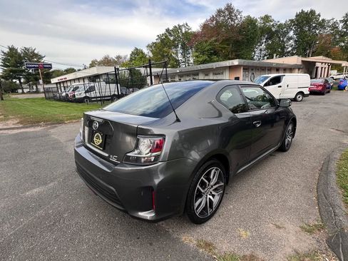 Used 2015 Scion tC image 5