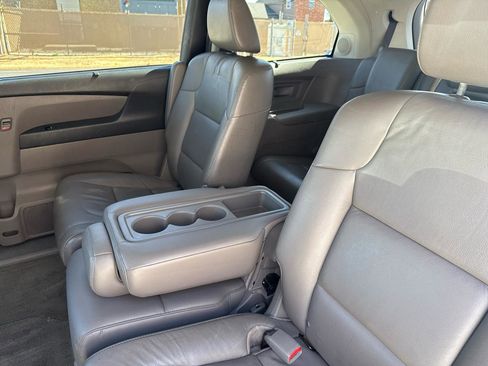 Used 2015 Honda Odyssey Touring Elite image 44