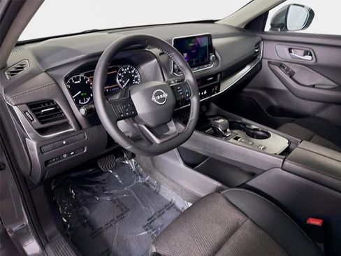 Certified 2026 Nissan Rogue SV w/ Cold Weather Package FWD image 10