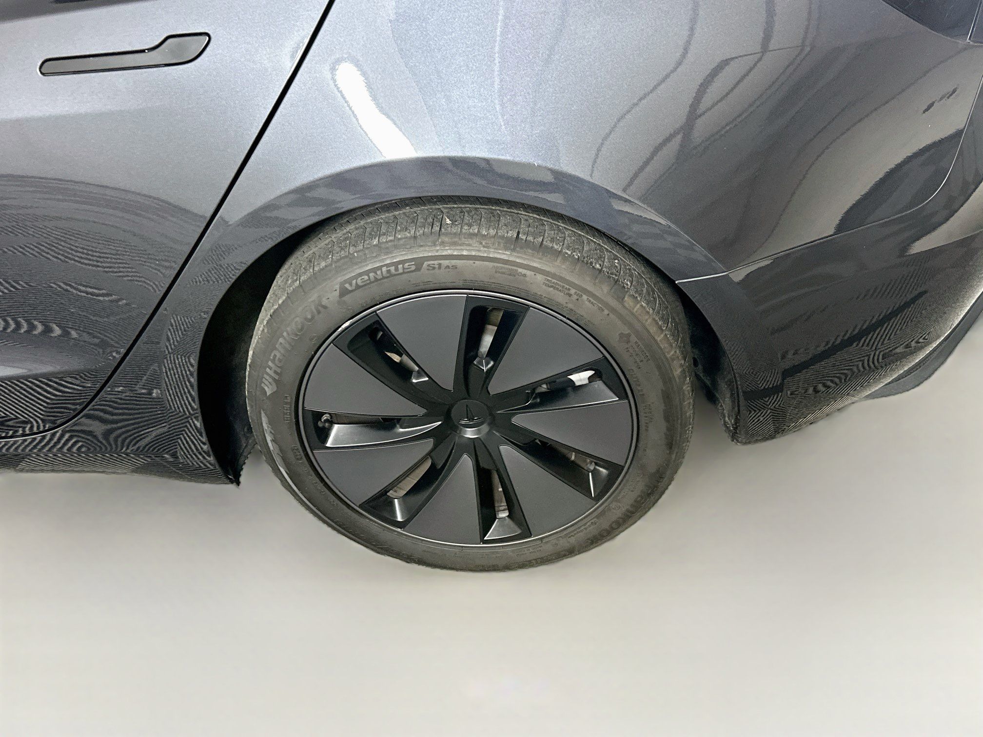 Used 2025 Tesla Model 3 Long Range RWD image 11