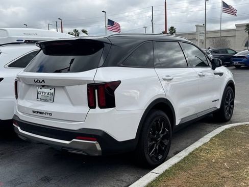 New 2026 Kia Sorento EX w/ EX Premium Package FWD image 4