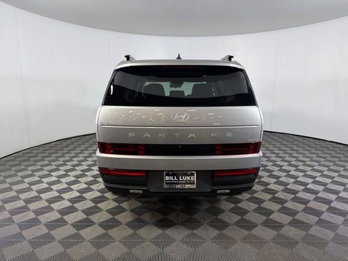 Used 2025 Hyundai Santa Fe SEL FWD image 9