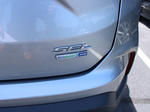 Used 2020 Ford Edge SEL w/ Convenience Package AWD/4WD image 6