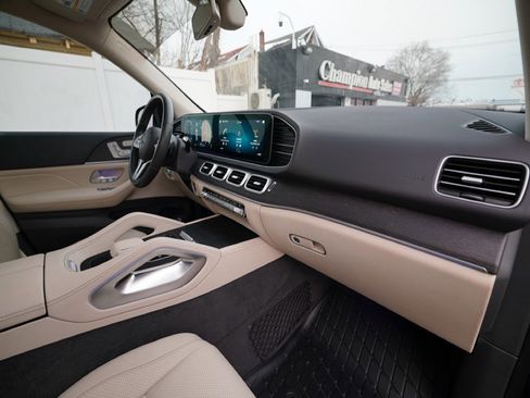 Used 2020 Mercedes-Benz GLE 350 4MATIC image 39