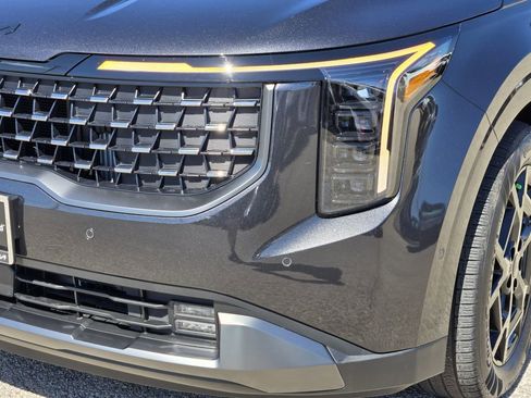 Certified 2026 Kia Carnival SX Prestige image 7