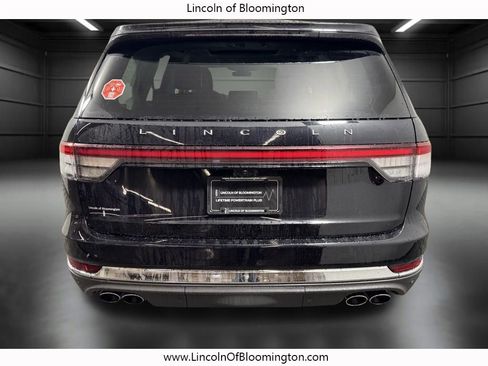 New 2026 Lincoln Aviator AWD image 5
