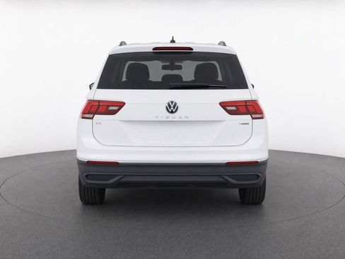 Used 2024 Volkswagen Tiguan SE AWD/4WD image 7