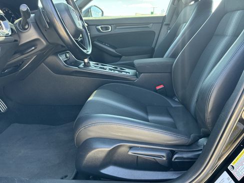 Certified 2025 Honda Civic Sport image 18