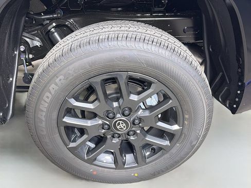 New 2026 Toyota Tundra Platinum AWD/4WD image 27