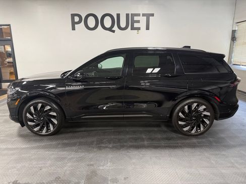 Used 2024 Lincoln Nautilus Reserve w/ Equipment Group 202A AWD/4WD image 1