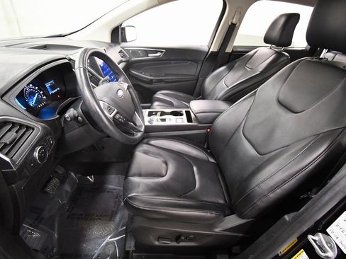 Used 2022 Ford Edge Titanium image 14