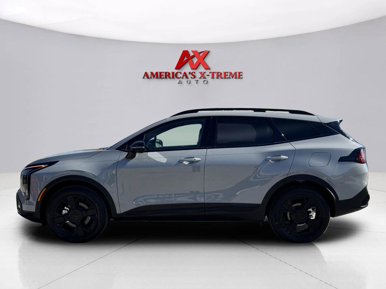 Used 2026 Kia Sportage X-Line w/ X-Line Technology Package AWD/4WD image 2