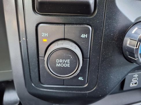 Used 2025 Ford F150 XLT w/ Equipment Group 301A Standard image 16