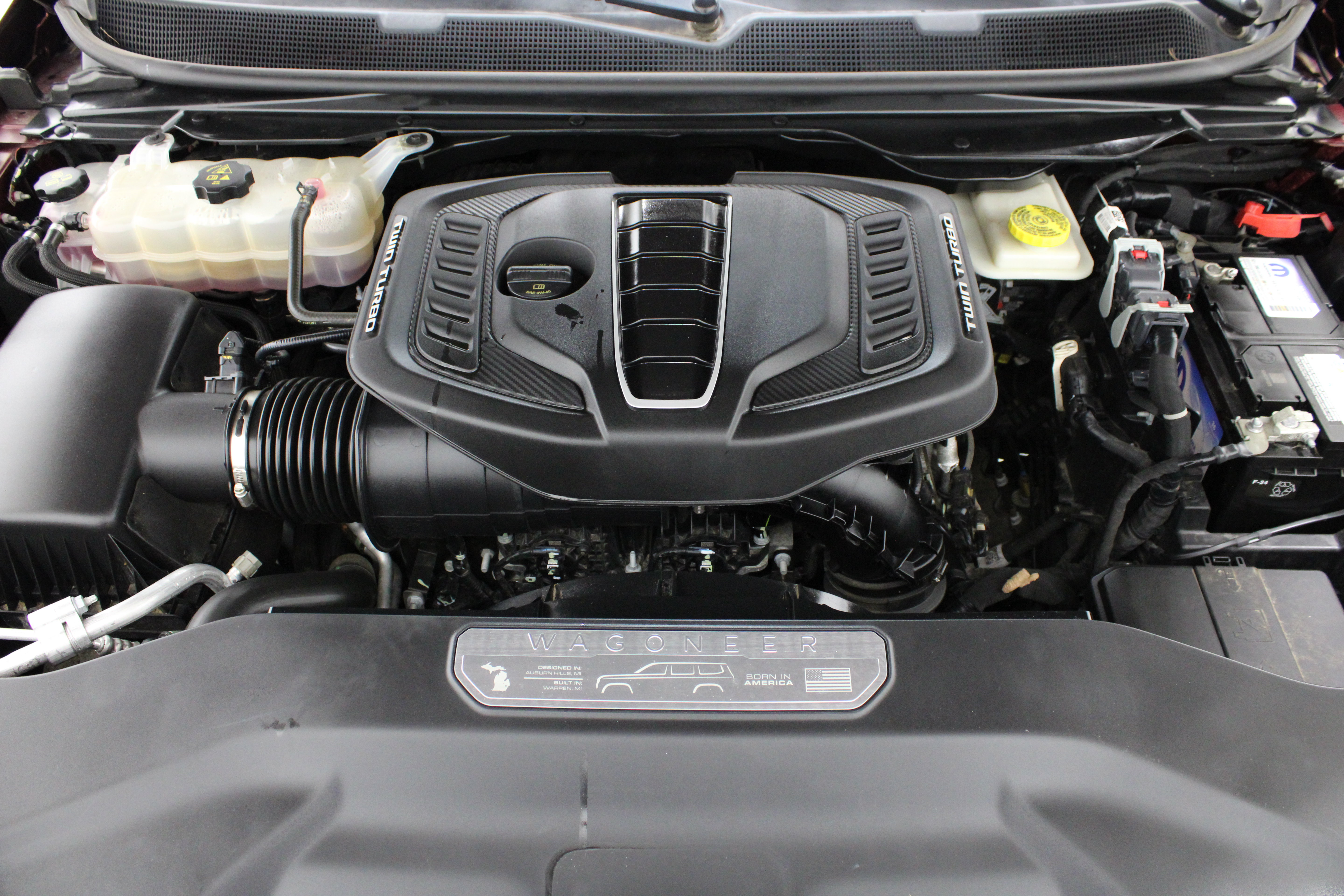 Used 2023 Jeep Grand Wagoneer Series III AWD/4WD image 44