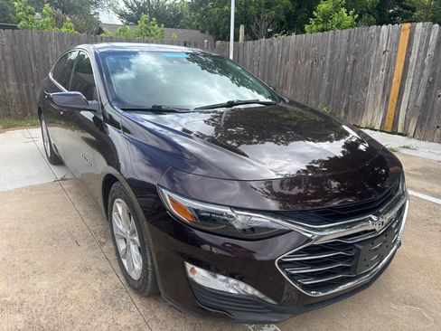 Used 2020 Chevrolet Malibu LT w/ Leather Package FWD image 19
