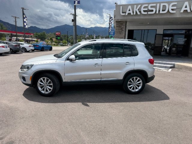 Used 2017 Volkswagen Tiguan Wolfsburg Edition AWD/4WD image 4