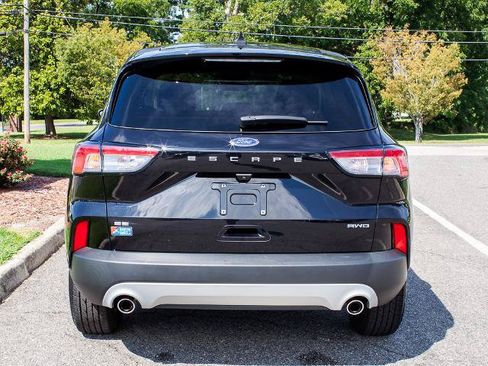 Certified 2022 Ford Escape SE AWD/4WD image 4