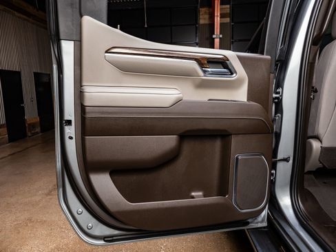 Used 2024 GMC Sierra 1500 SLE w/ Preferred Package image 38