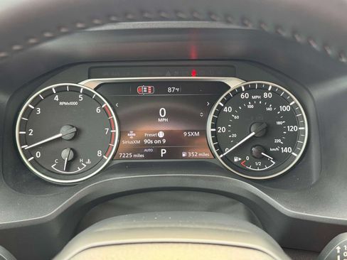 Certified 2026 Nissan Rogue SV AWD/4WD image 25